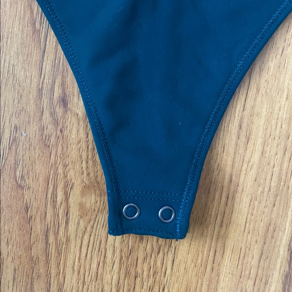 BNWT Abercrombie & Fitch teal tank style body suit. - Picture 3 of 9